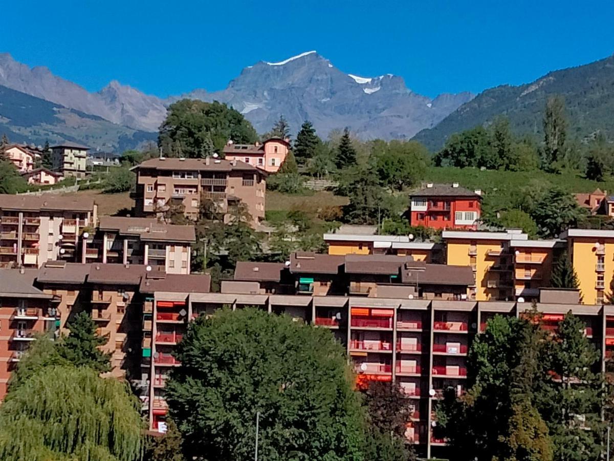 Surville Aosta Eksteriør bilde